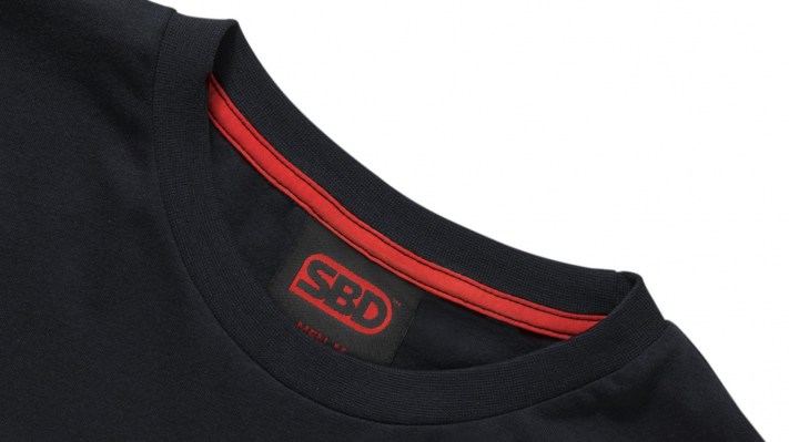 camiseta-comp-sbd-logo-cuello2